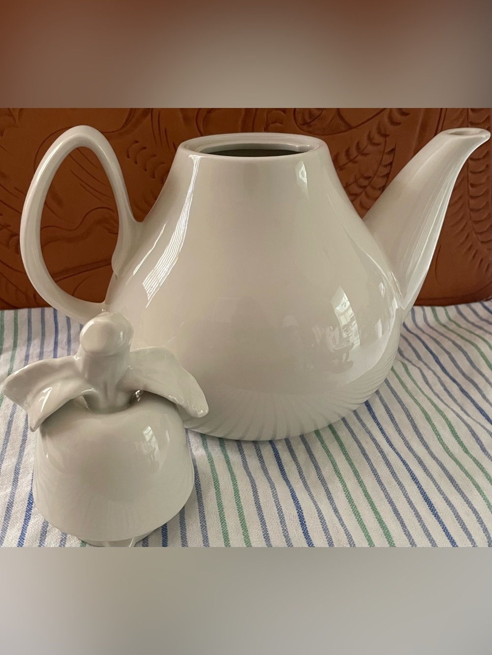 Vintage CarBone Pear Teapot - Mid-Century Italian Ceramic Tea Pot - Picture 8 of 14